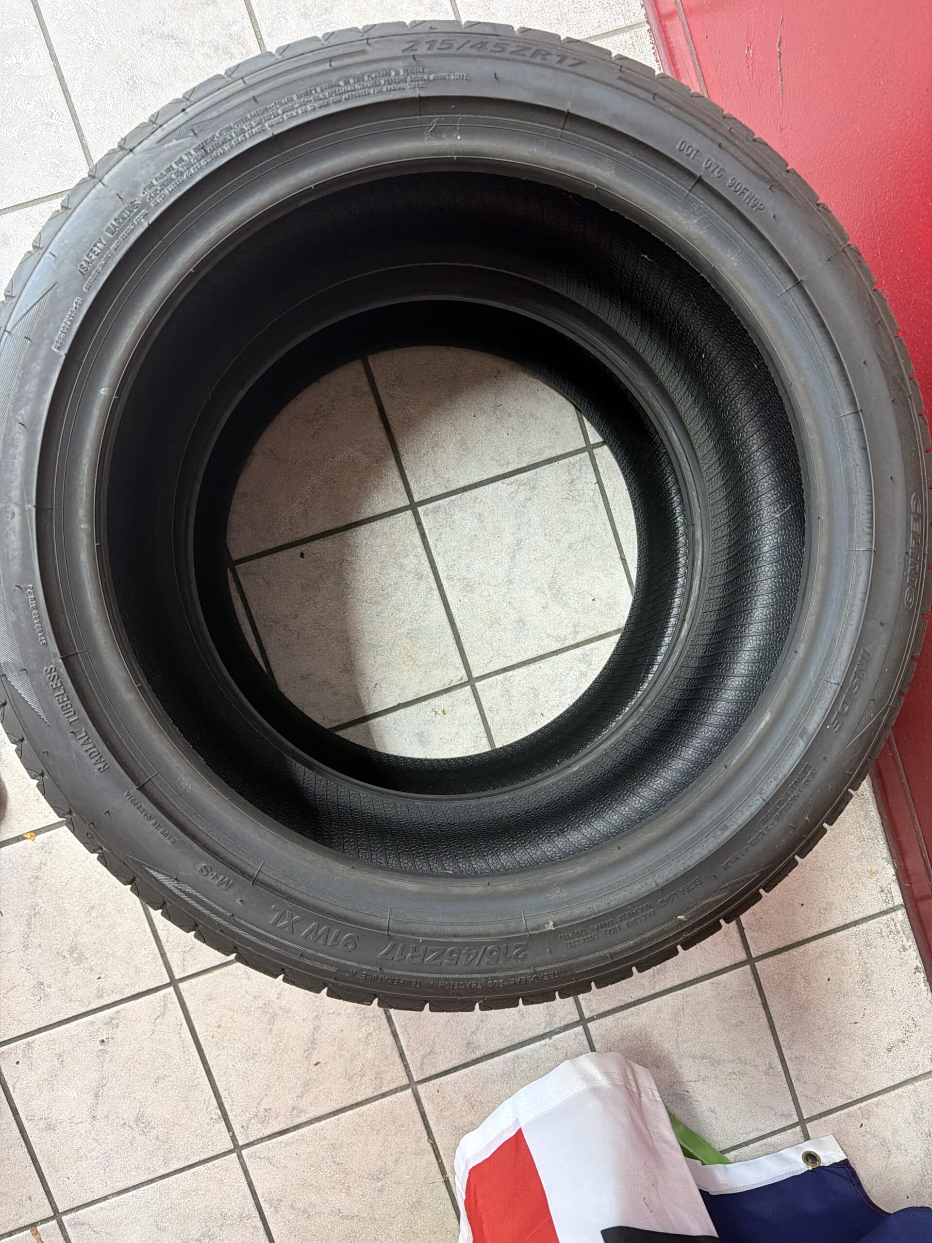 Celimo Salient CS580 215/45R17 91W All Season Tire - New - Image 2