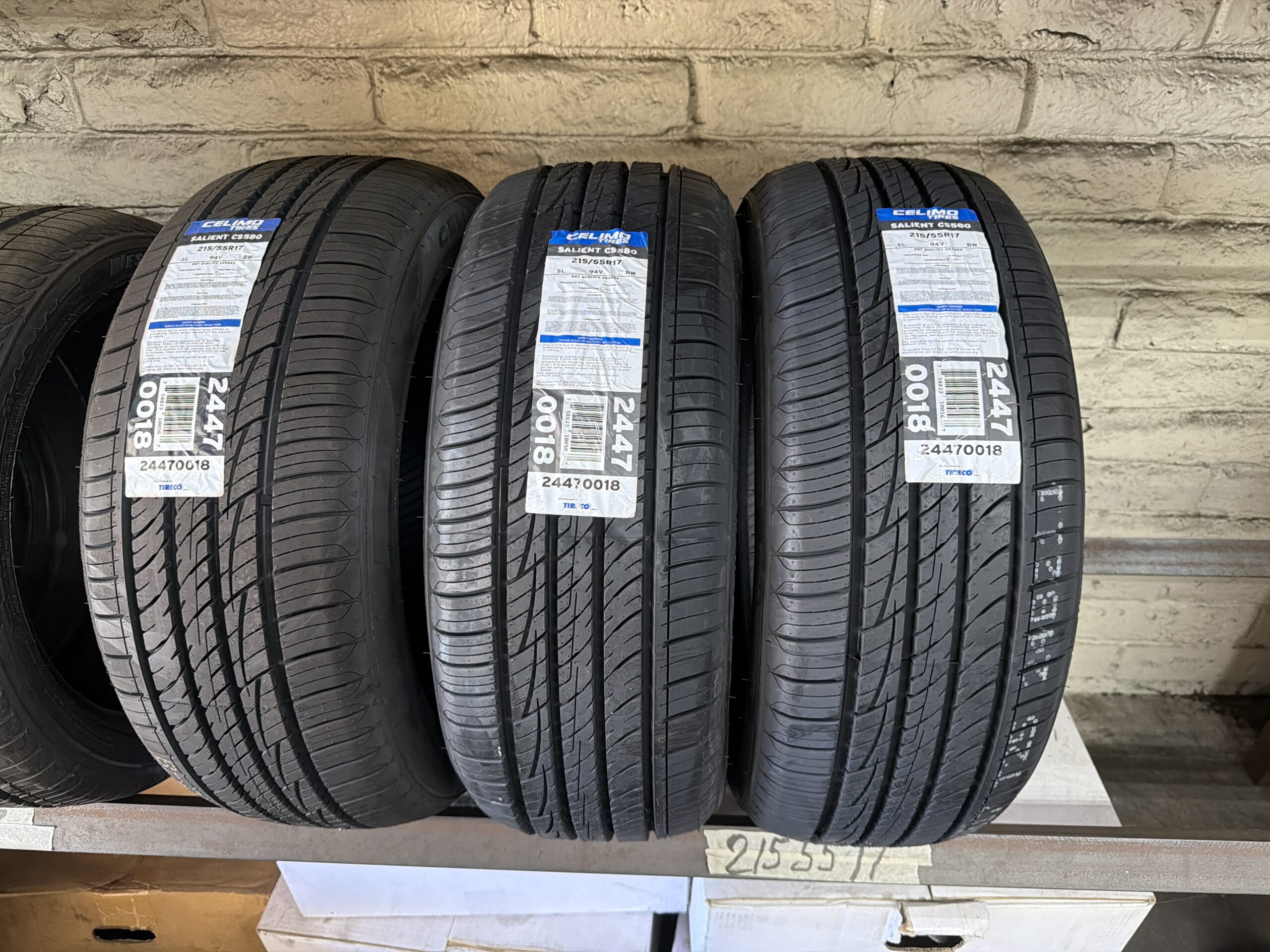 Celimo Salient CS580 215/55R17 94V New All-Season Tire - Image 2