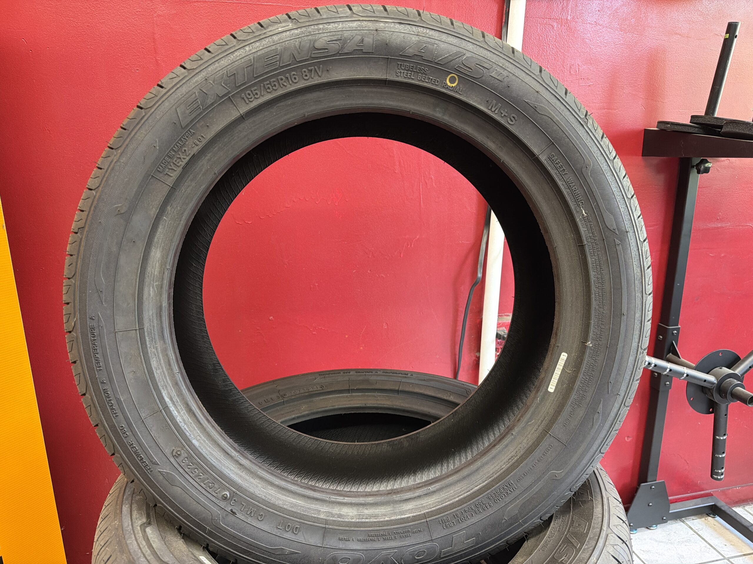 Toyo Tires Extensa A/S II 195/55R16 87V New All-Season Tire - Image 3