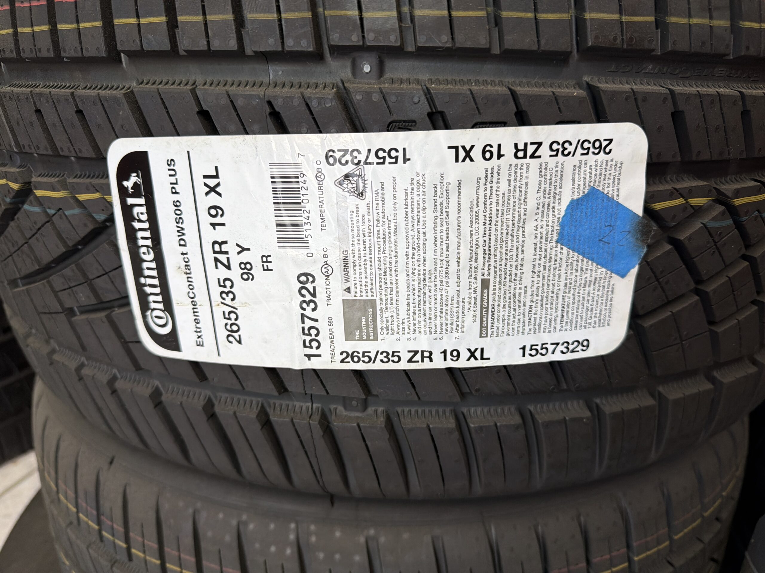 Continental ExtremeContact DWS06 Plus 265/35R19 new all-season tire