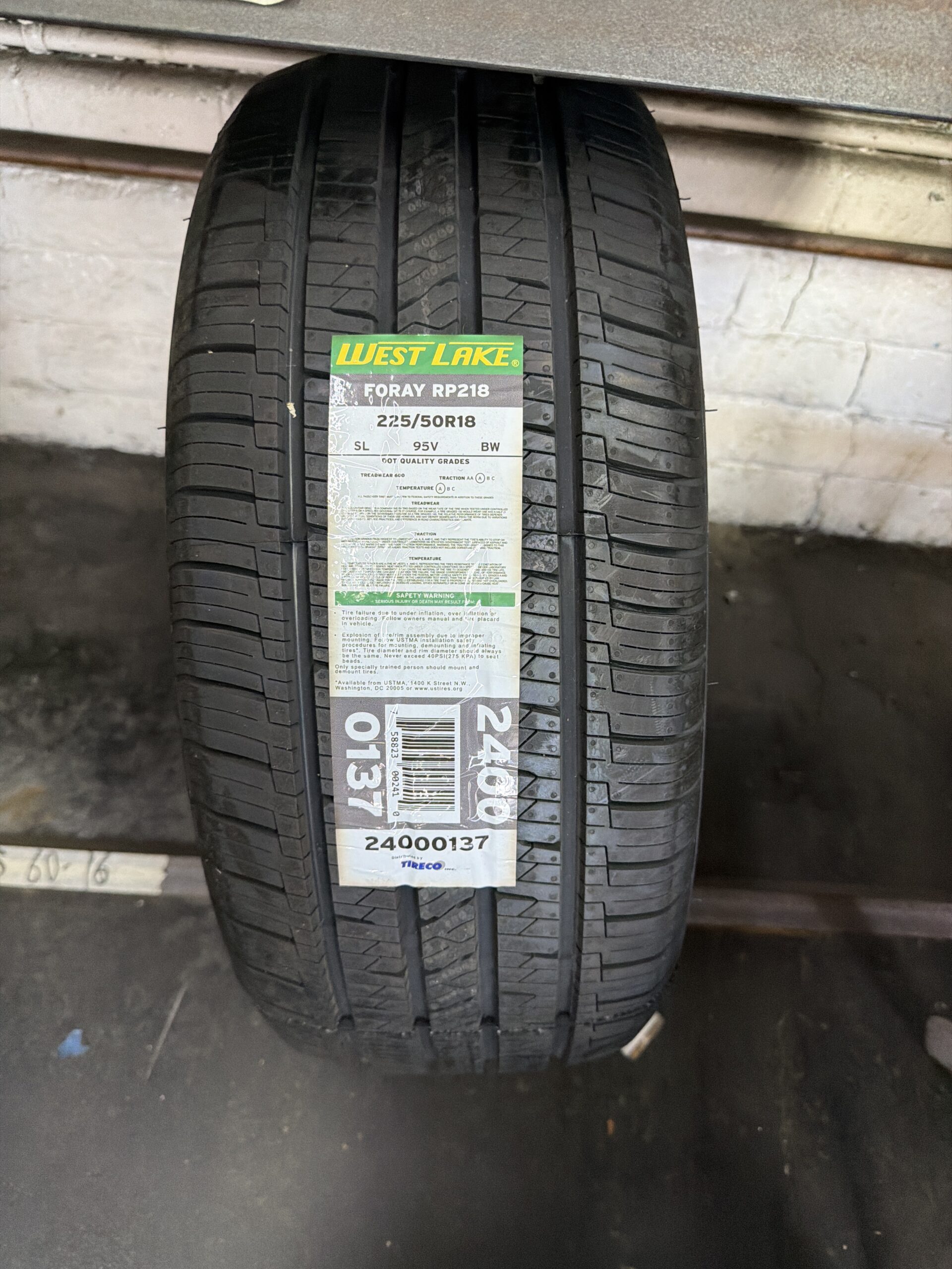 West Lake Foray RP218 225/50R18 new all-season tire